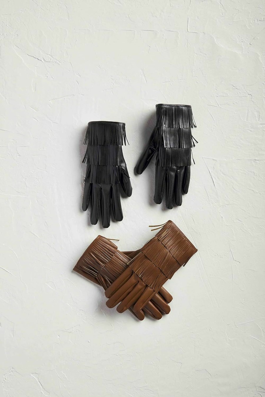 Mud Pie Mud Pie Fringe Womens Gloves, One Size, Black Clearance