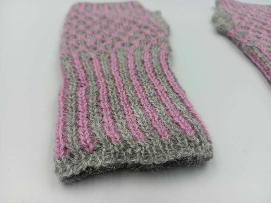 YARAWI Baby Alpaca Mitten. Handmade - Pure Baby Alpaca Fiber - Extremely Soft Warm And Hypoallergenic New